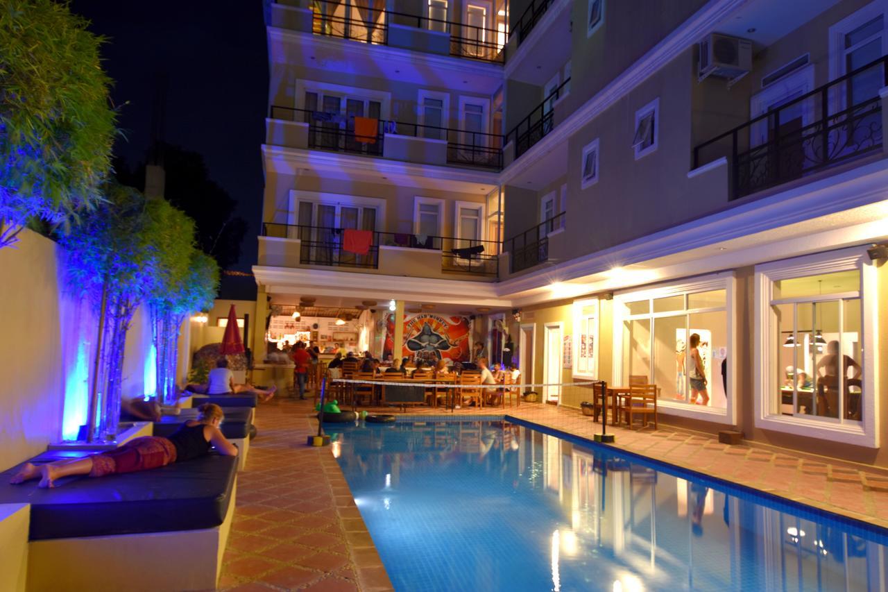 Mad Monkey Hostel Kampot (Adults Only) المظهر الخارجي الصورة